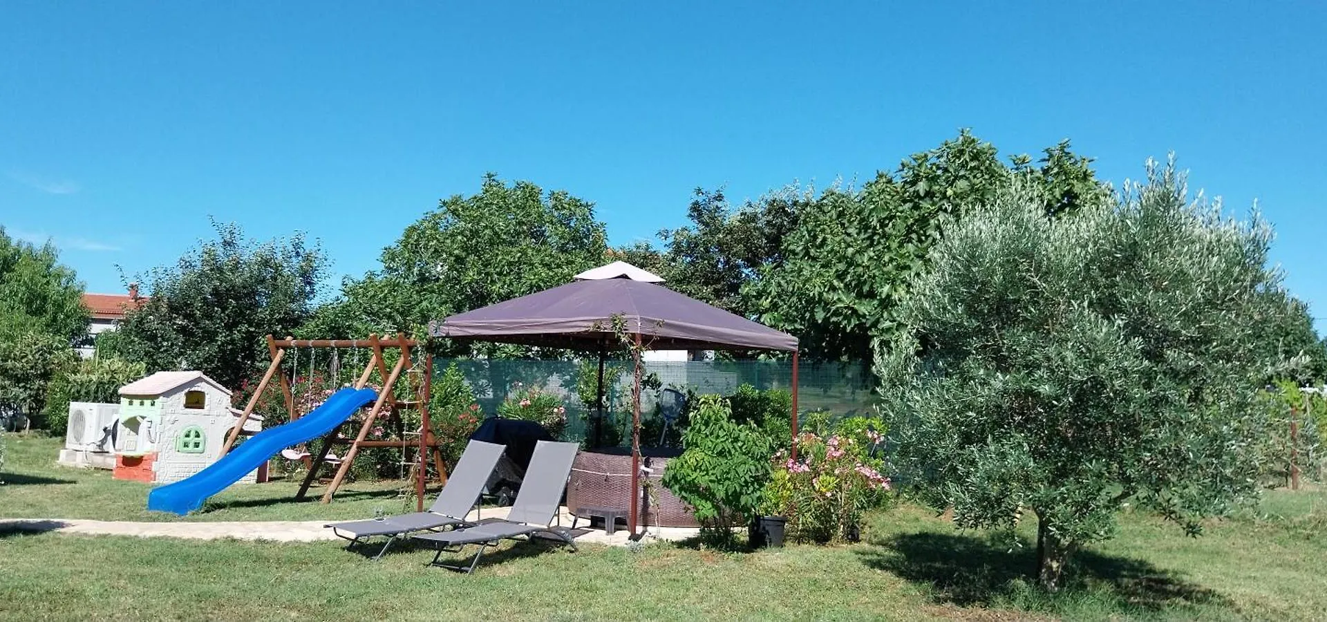 Vila Dubravka - Schoen Und Komfortabel Inmitten Von Olivenbaeumen Und Weinbergen Mit Whirlpool Valtura
